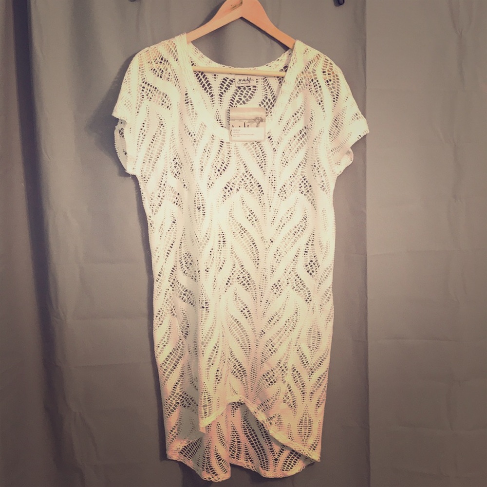 White V-neck Short Sleeve Tunic Cover Up